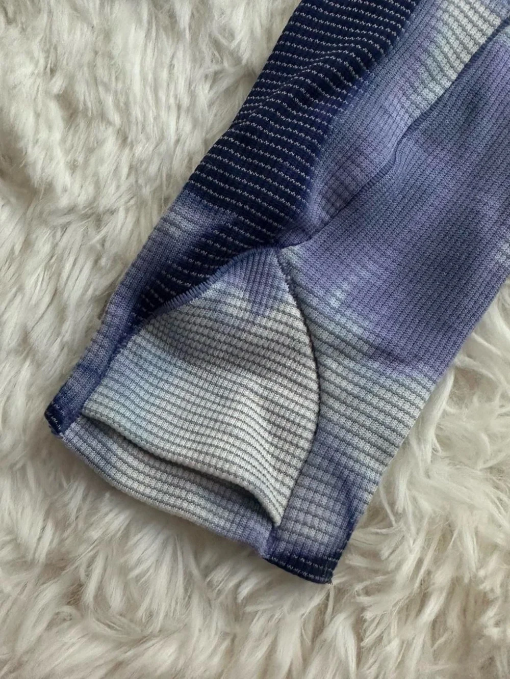 Lululemon Swiftly Tech Long-Sleeve Blue Ribbed Performance Top